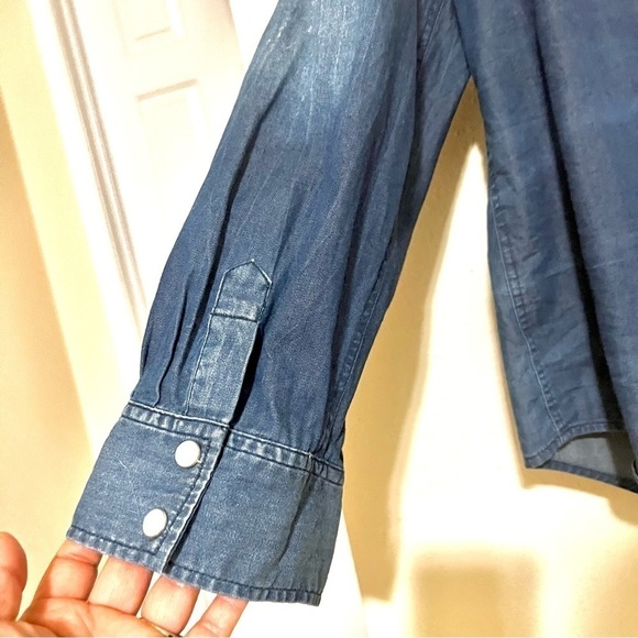 CHICO’S Denim Shacket pocket mother pearl buttons chambray women size Large - Picture 7 of 11